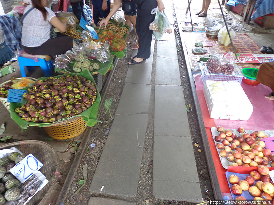 Самут-Сонгкхрам. Ж\д рынок Самут-Сонгкхрам, Таиланд