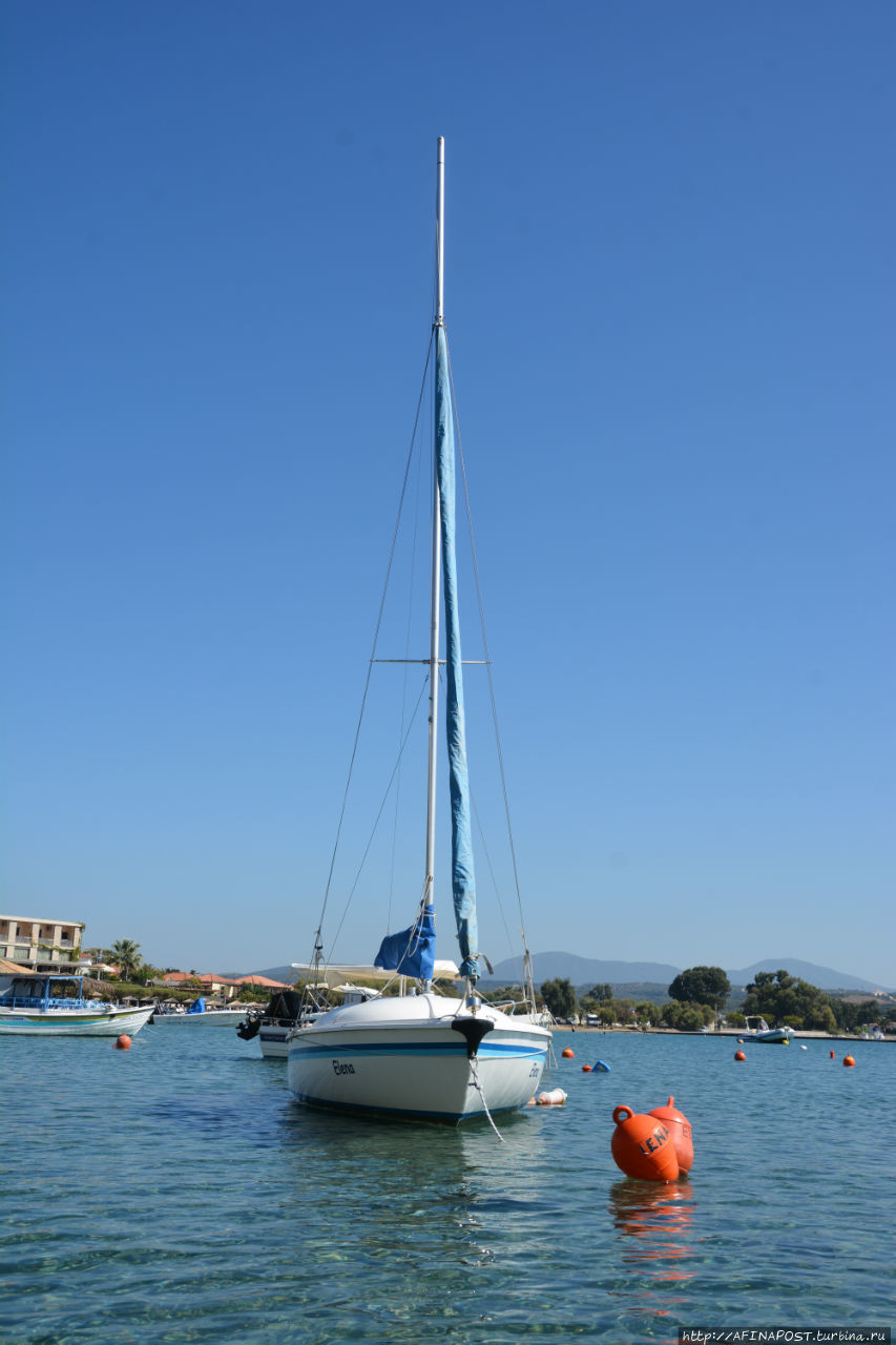 Метони. Вдоль стен крепости Метони, Греция Метони. Вдоль стен крепости Метони, Греция