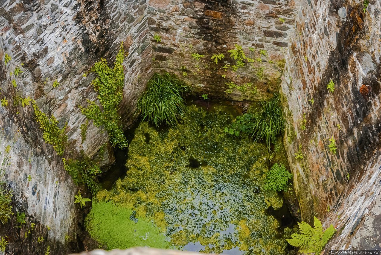 Внутри замка Кайл-оф-Лохалш, Великобритания