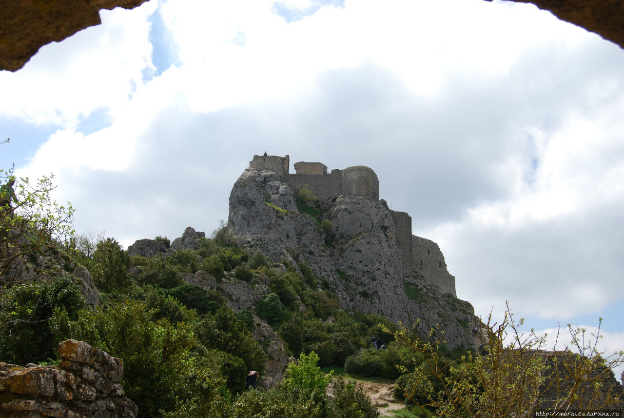 Замки Катаров: Queribus и Peyrepertuse. Перпиньян, Франция