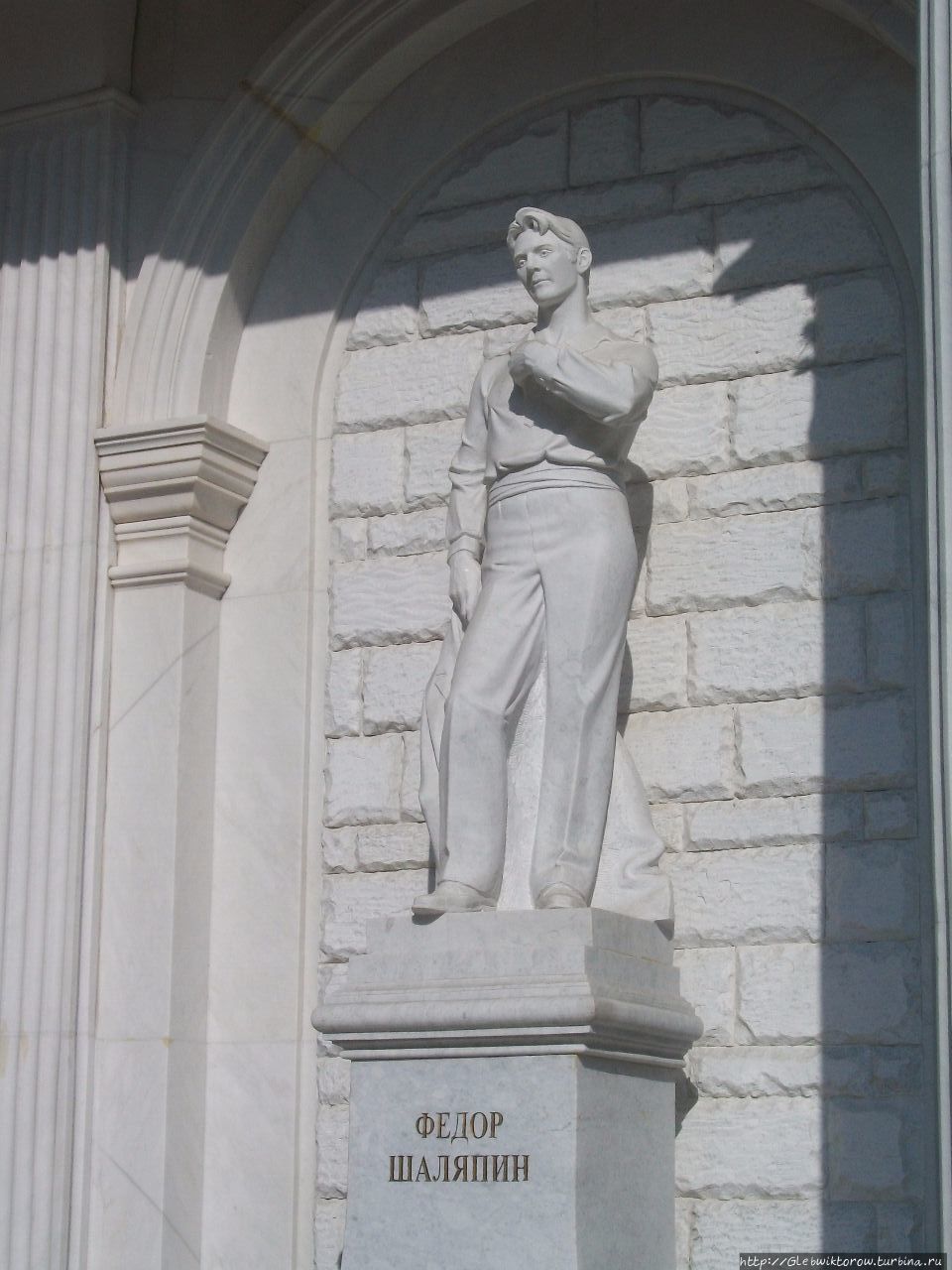 Прогулка к монументу дружбы Уфа, Россия Прогулка к монументу дружбы Уфа, Россия