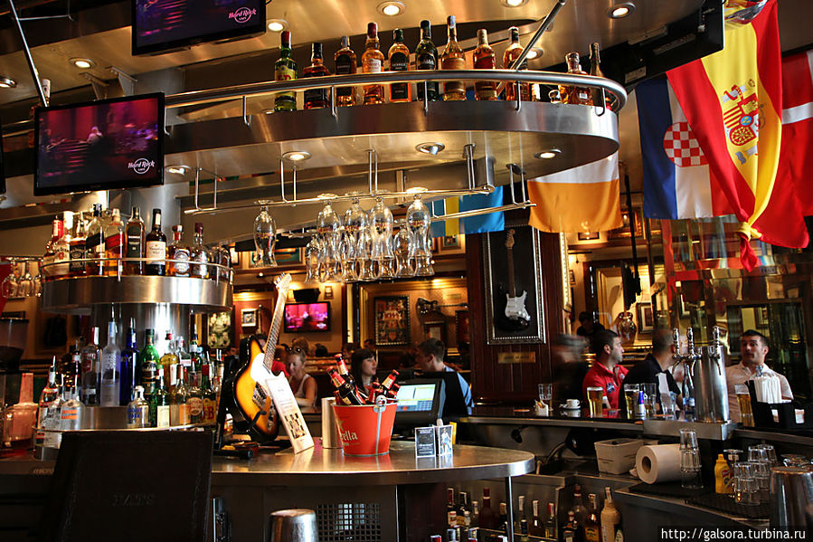 Что такое Рамбла? Барселона, Испания Что такое Рамбла? Барселона, Испания