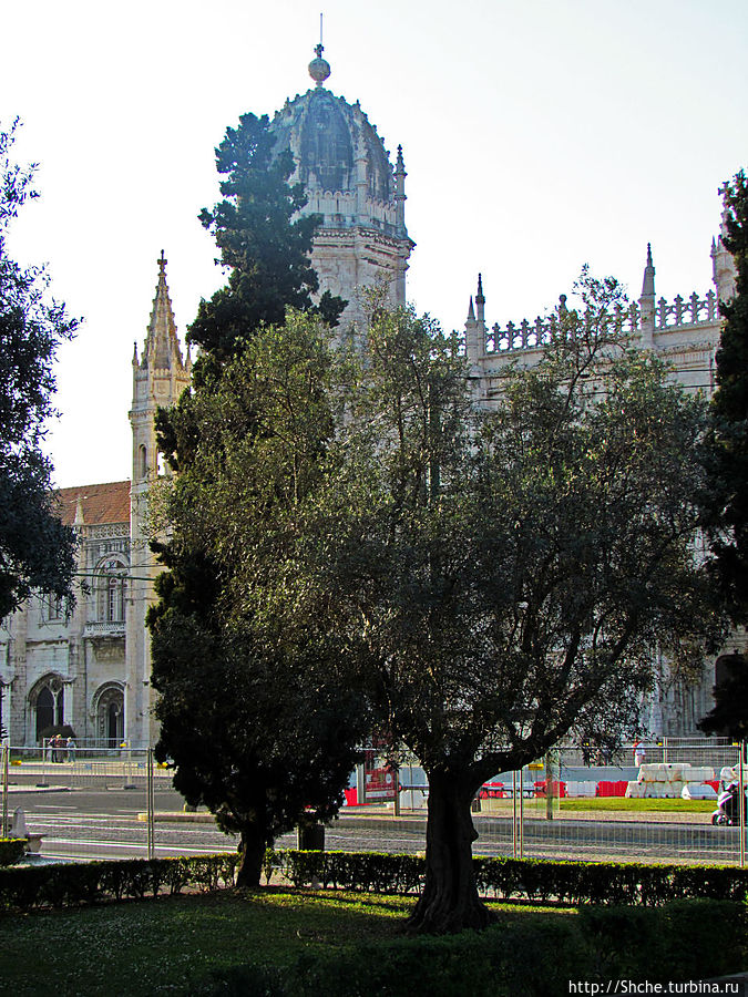 показался монастырь иеронимитов показался монастырь иеронимитов