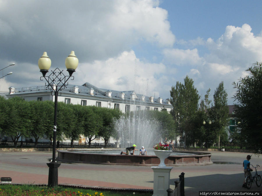 Прогулка по центру Ялуторовска в августе