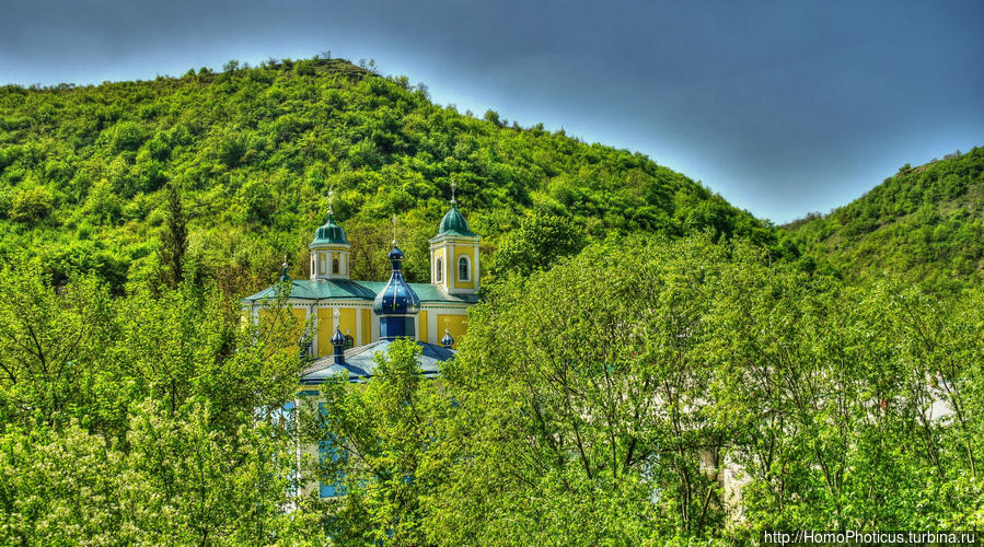 Монастырь Святой Троицы  (обработка) Сахарна, Молдова