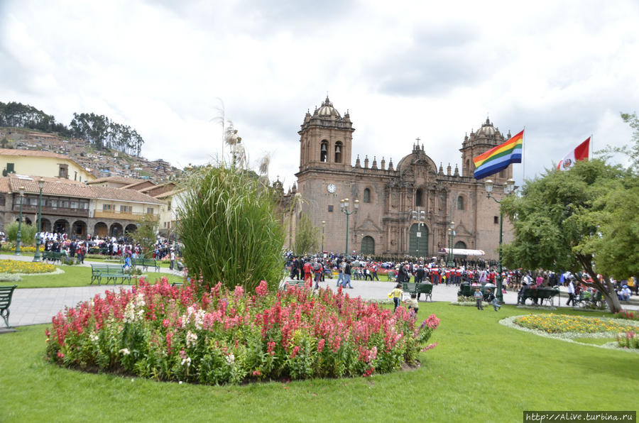 Плаза де Армас — главная площадь в Куско, древней столице империи Инков Перу