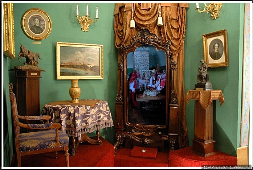Фото с сайта музея. У меня. к сожалению. не получилось изображение в зеркале. Егорьевск, Россия