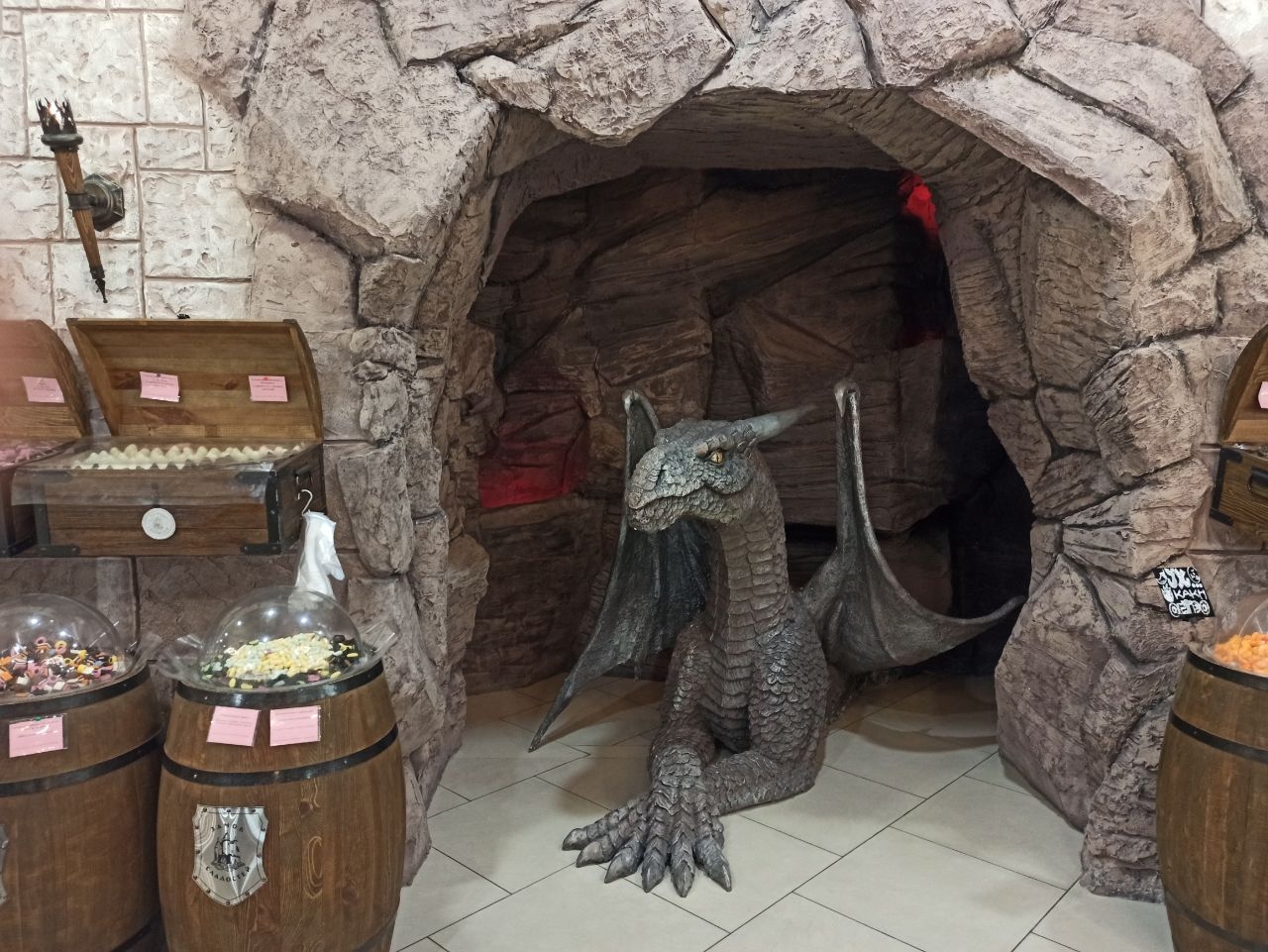Скульптура дракона Зилант Казань, Россия