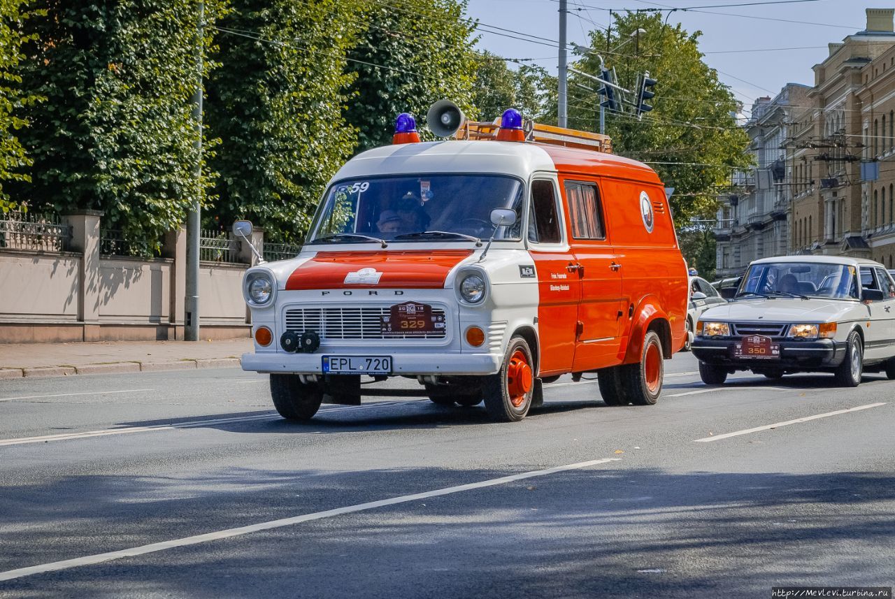 Фрагменты. портреты. Парад старинных автомобилей Rīga Retro Рига, Латвия