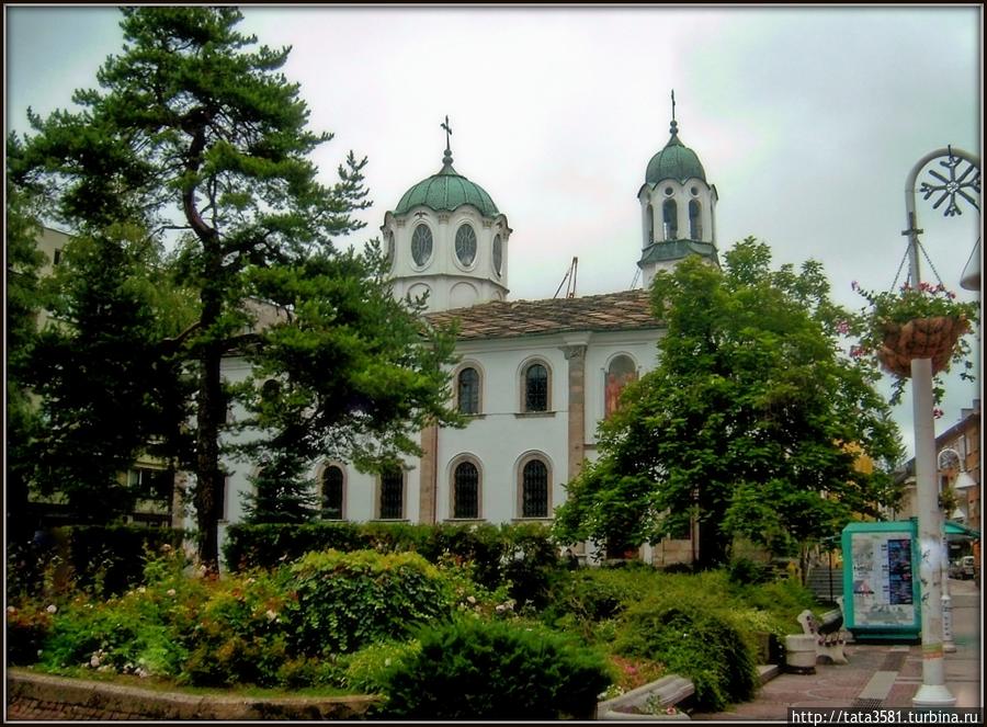 Церковь Успения Богородицы Габрово, Болгария