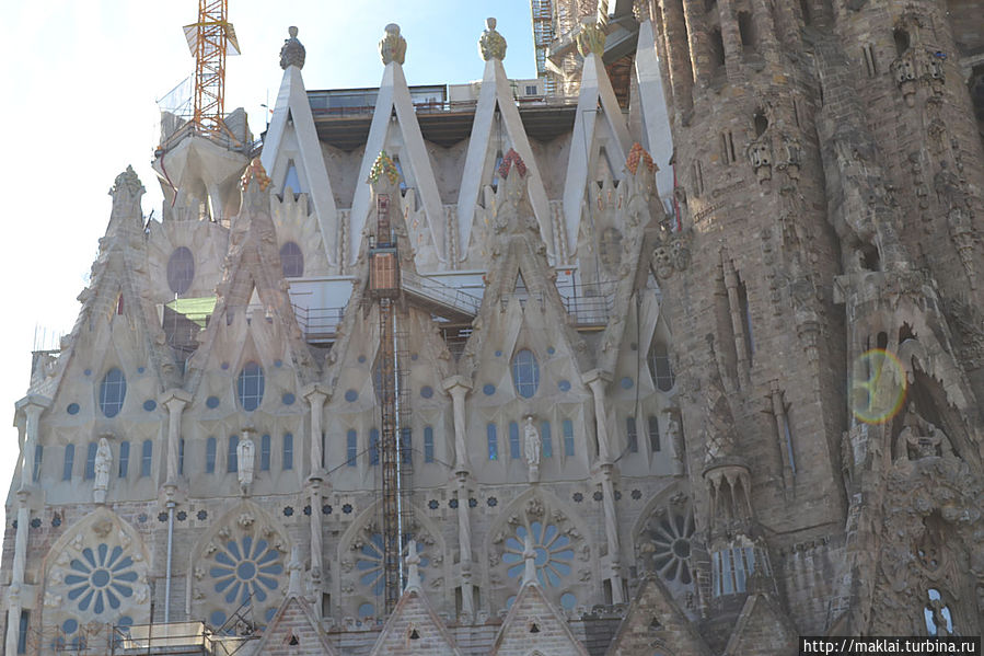 Главный неф. Главный неф.