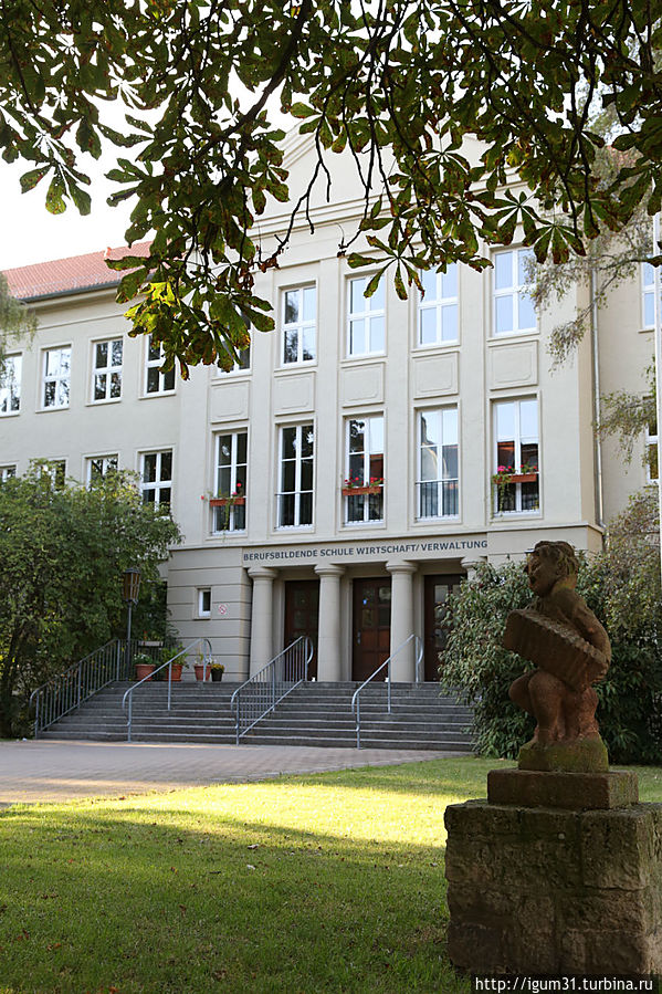 Бывшая школа имени Эриха Вайнерта (ГДР) Гера, Германия