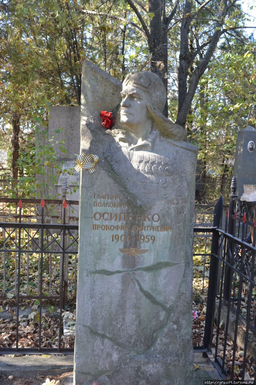 Мемориальное воинское кладбище Симферополь, Россия