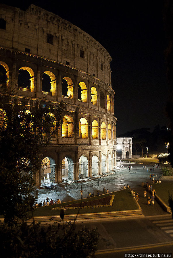 Ночь и Рим Рим, Италия Ночь и Рим Рим, Италия