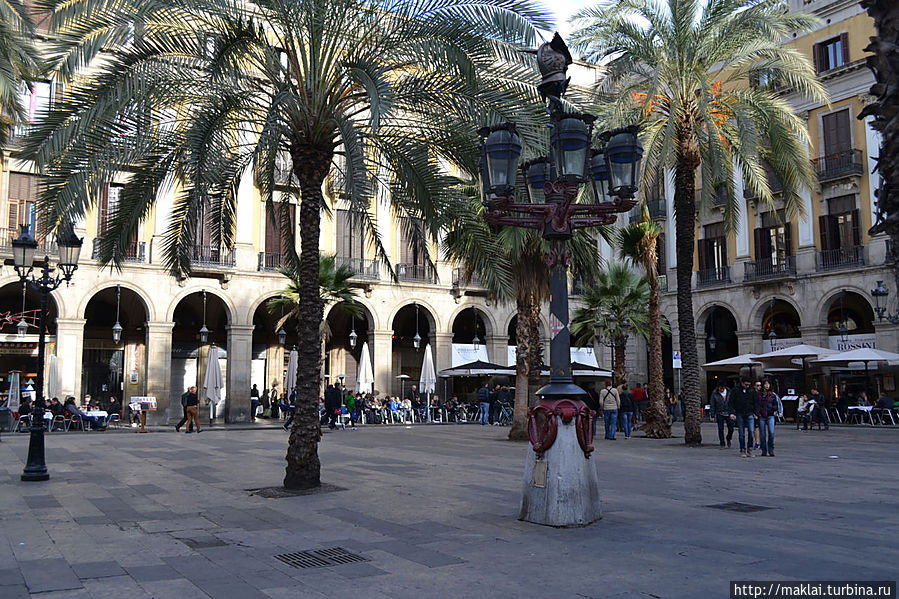 Фонарь А.Гауди. Фонарь А.Гауди.