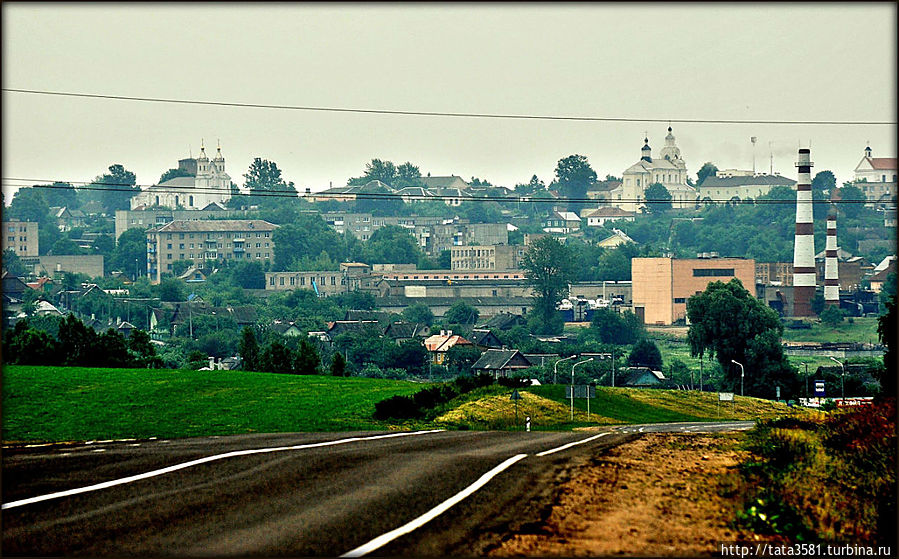 Вот такая живописная панорама Новогрудка открывается при подъезде к городу. Вот такая живописная панорама Новогрудка открывается при подъезде к городу.