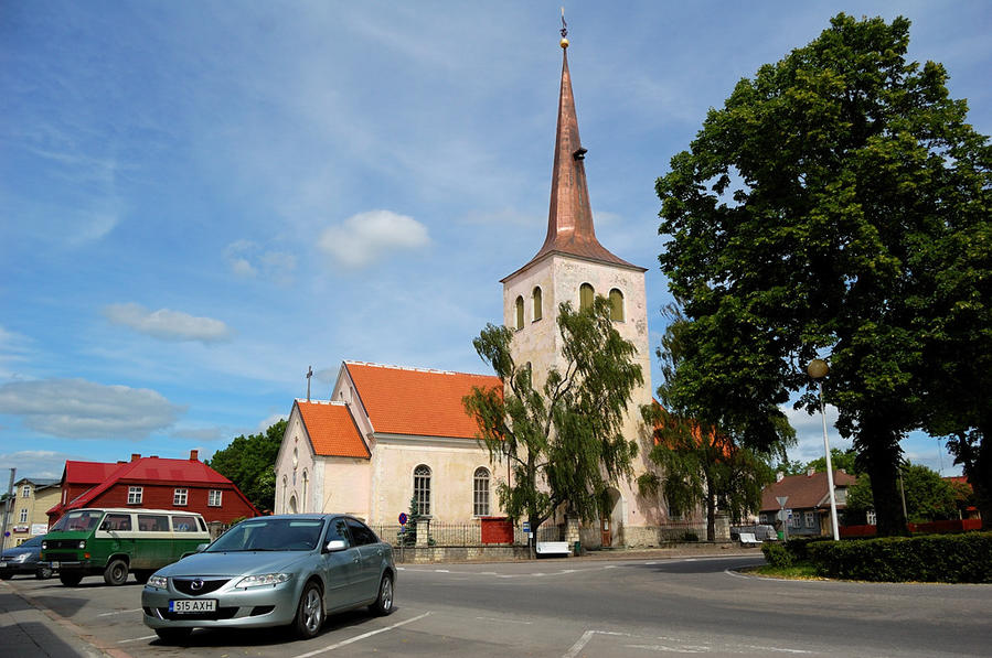 Церковь Святого Креста / Paide kirik