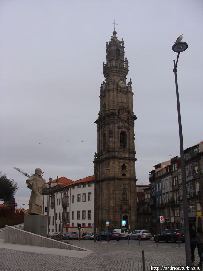Самая высокая башня в Порту Порту, Португалия
