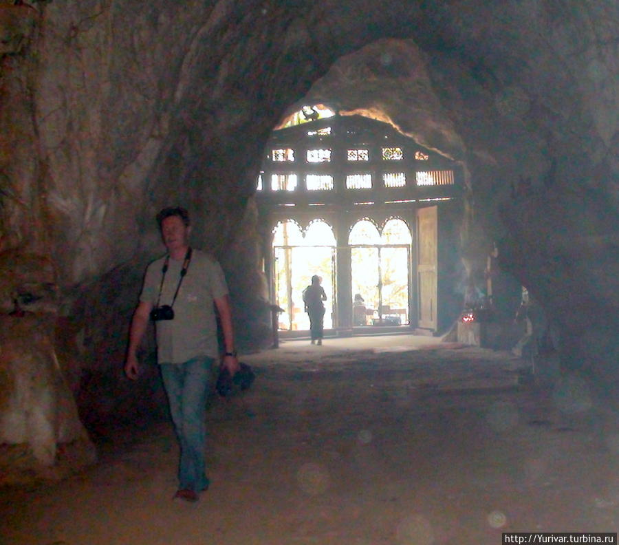 Верхняя пещера Луанг-Прабанг, Лаос