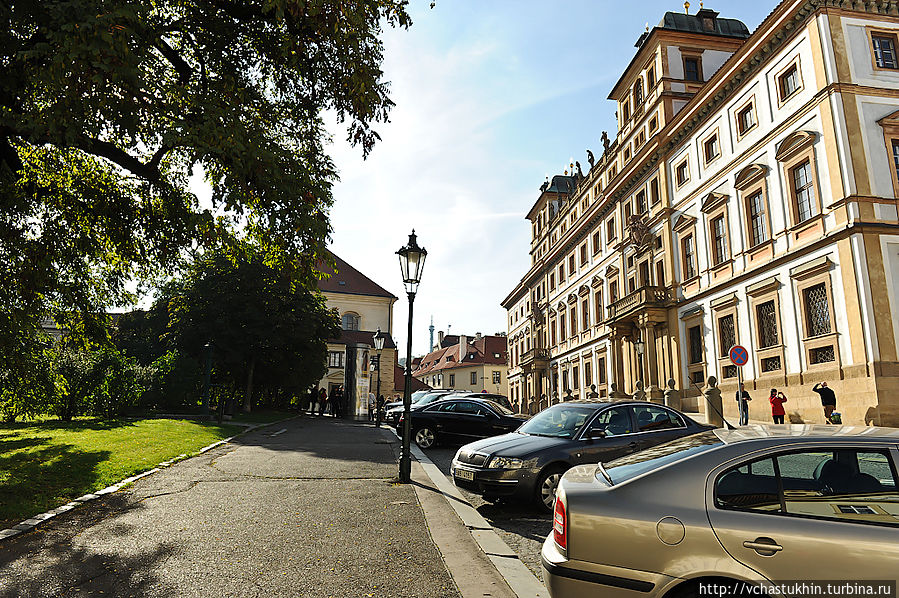 Градчаны. Площадь перед Пражским градом. Градчаны. Площадь перед Пражским градом.