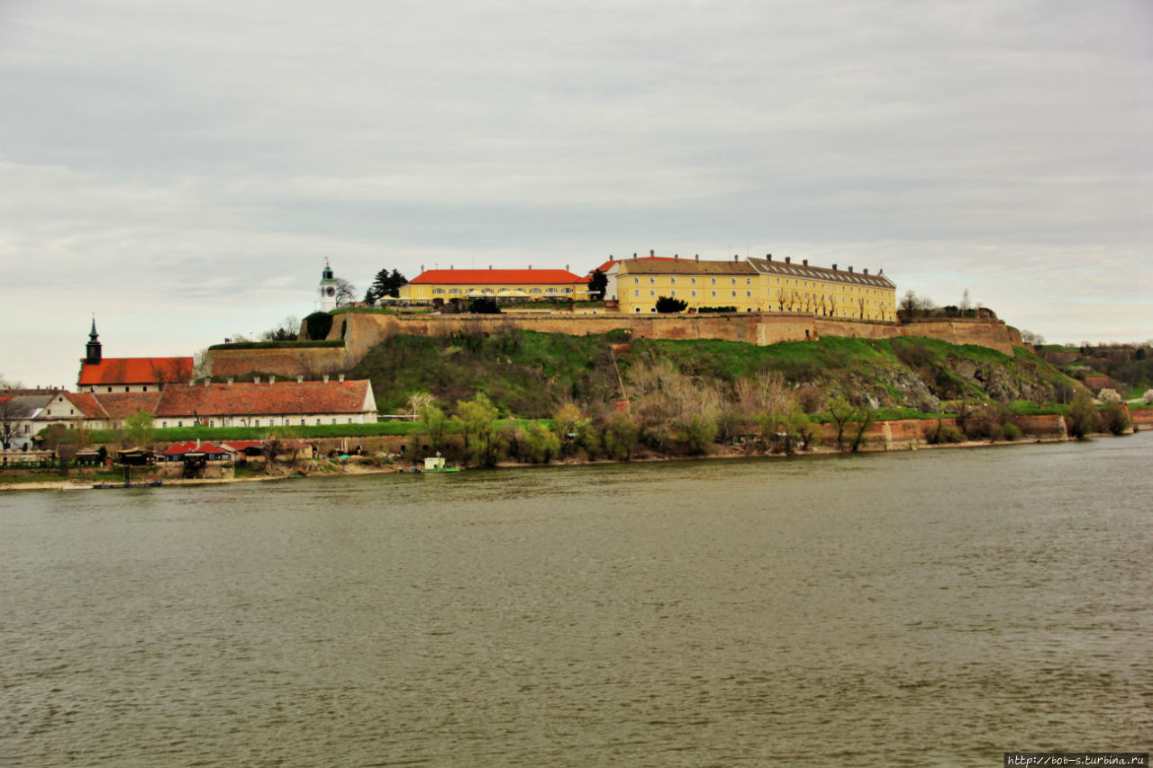 Петроварадинская крепость