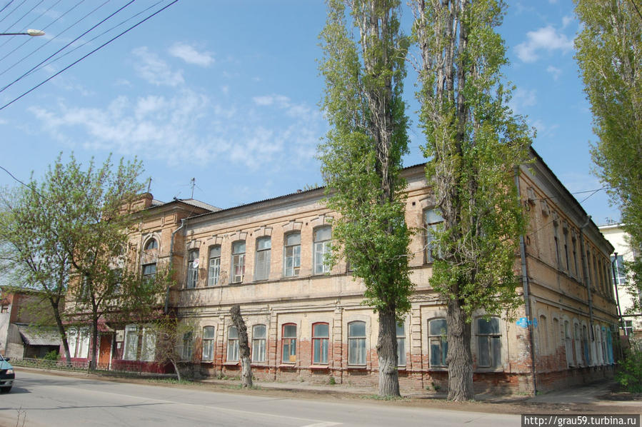 Ухинское училище Энгельс, Россия