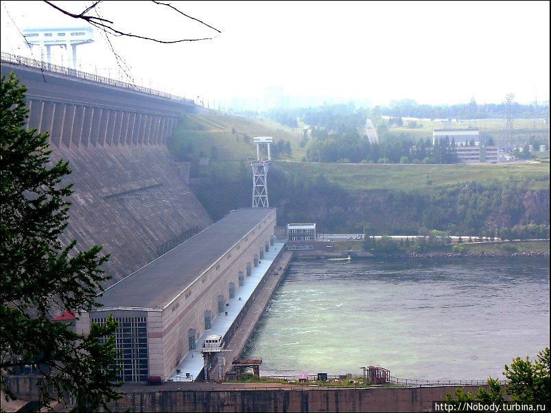 Грандиозная Братская ГЭС Братск, Россия
