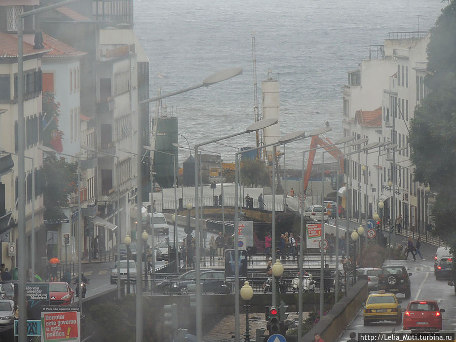 Плачущий Фуншал. Фуншал, Португалия Плачущий Фуншал. Фуншал, Португалия