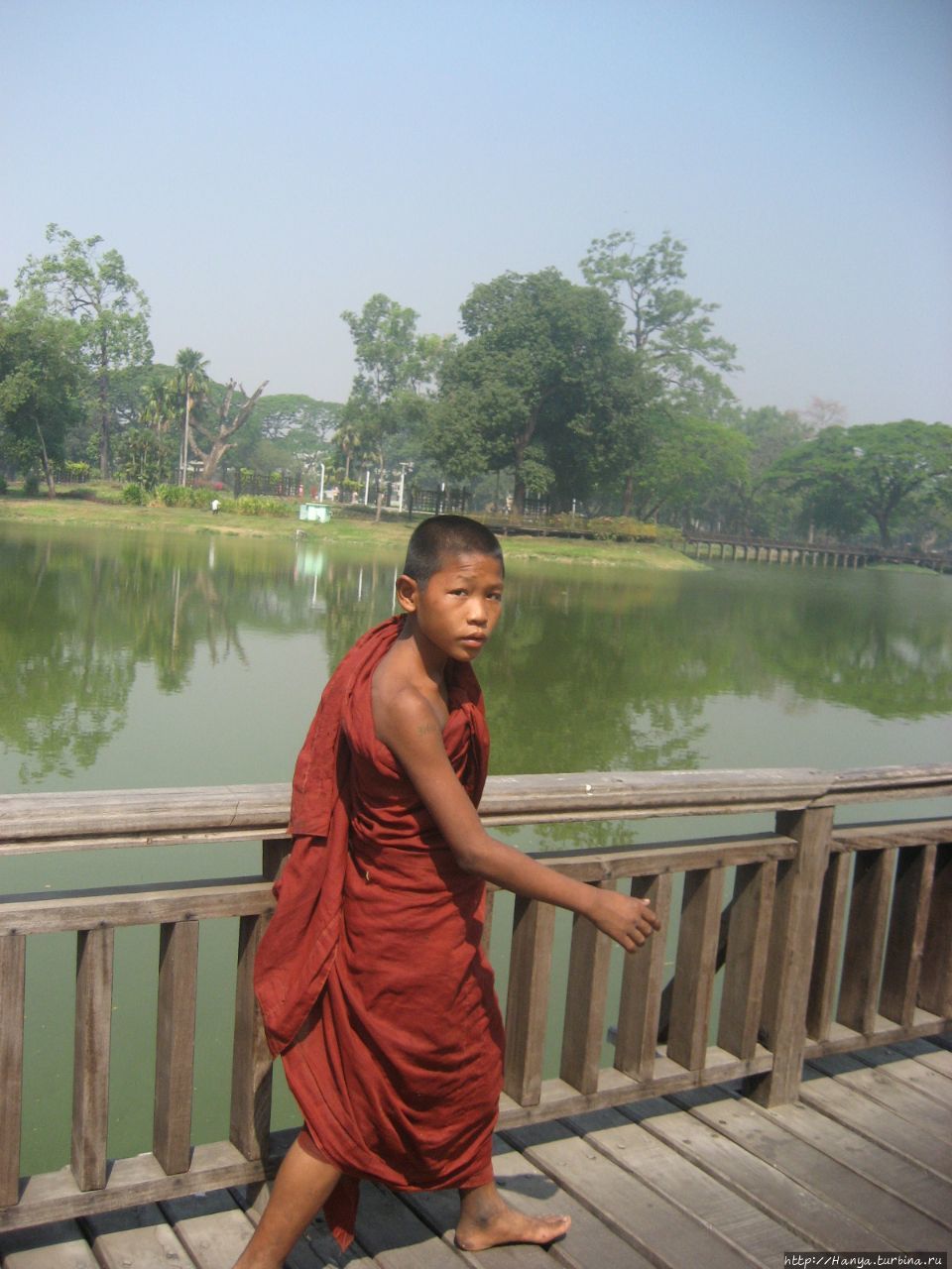 Озеро Kandawgyi Lake в Ян