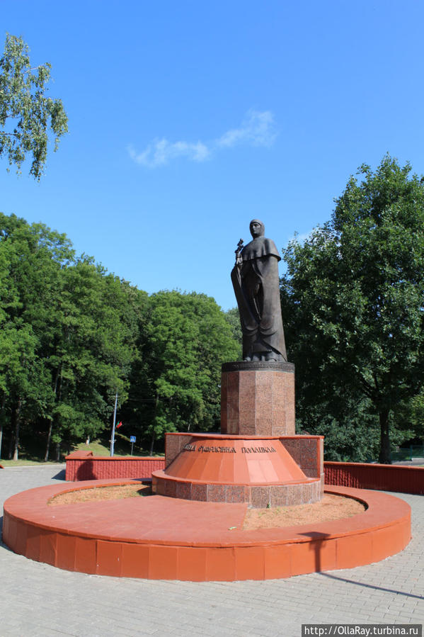 Памятник Ефросинье Полоцкой Полоцк, Беларусь