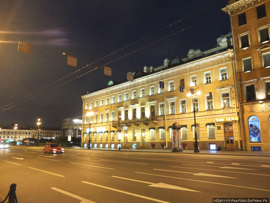 Ночной Невский проспект Санкт-Петербург, Россия