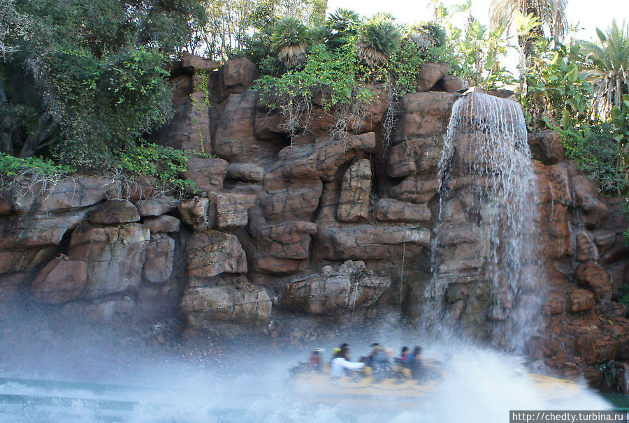 Набег на Лос-Анжелес Голливуд, CША Набег на Лос-Анжелес Голливуд, CША
