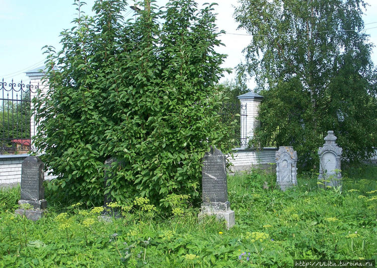 кладбище на территории Ср