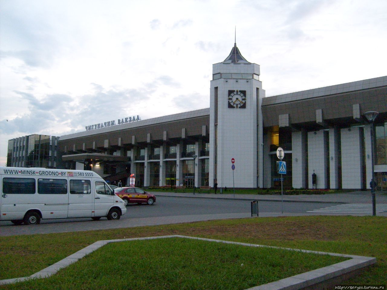 а это уже Гродзенскi чыгуначны вакзал — ворота самого западного, в прямом и переносном смыслах города Беларуси Беларусь