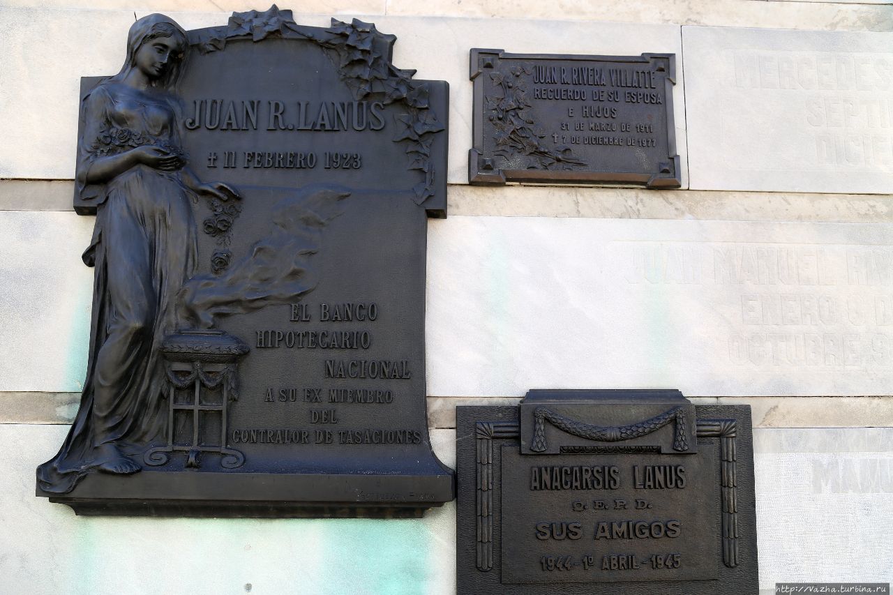 Кладбище Реколета Буэнос-Айрес, Аргентина Кладбище Реколета Буэнос-Айрес, Аргентина