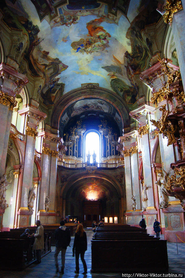 Малостранский собор Святого Микулаша Прага, Чехия