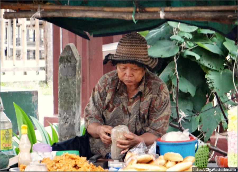 Деревенская торговка Провинция Сиемреап, Камбоджа