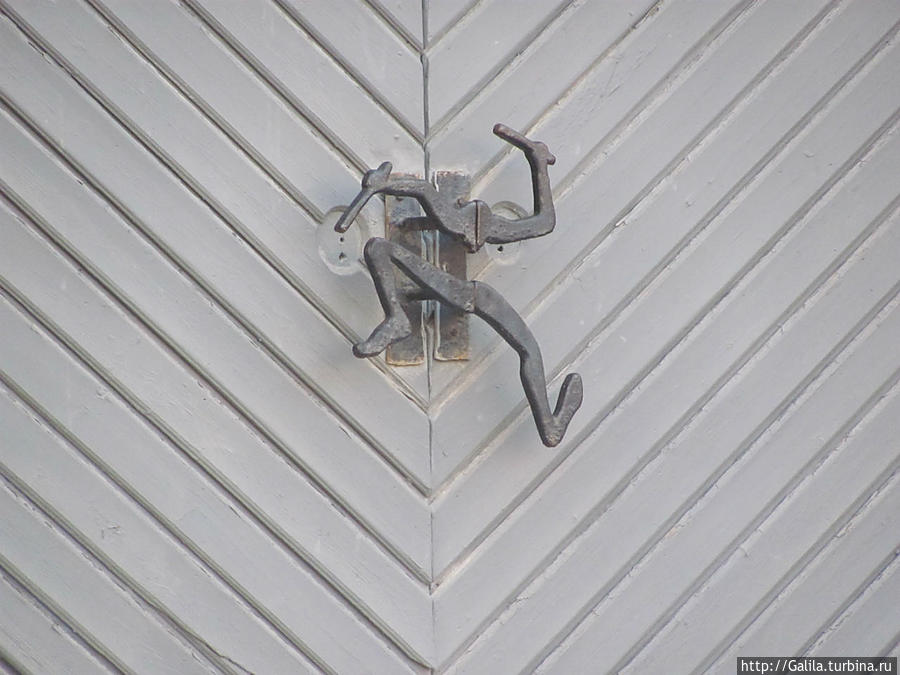 Вот такой затвор. Яффо, Израиль Вот такой затвор. Яффо, Израиль