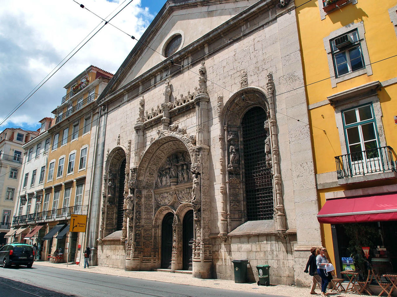 Church of Nossa Senhora da Conceição Velha — 
Церковь Непорочного Зачатия находится недалеко от площади Праса-ду-Комерсиу. Церковь построена на месте старой синагоги 15 века после изгнания евреев из Лиссабона  в 1496 году Лиссабон, Португалия