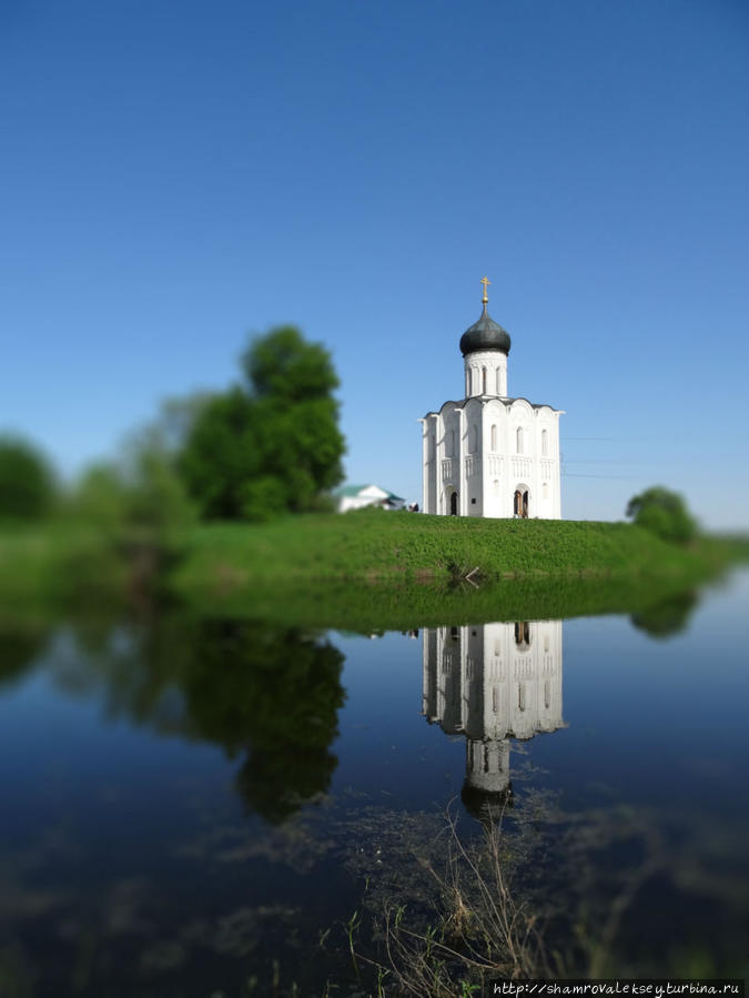 Боголюбово. Наедине с белоснежным храмом Боголюбово, Россия