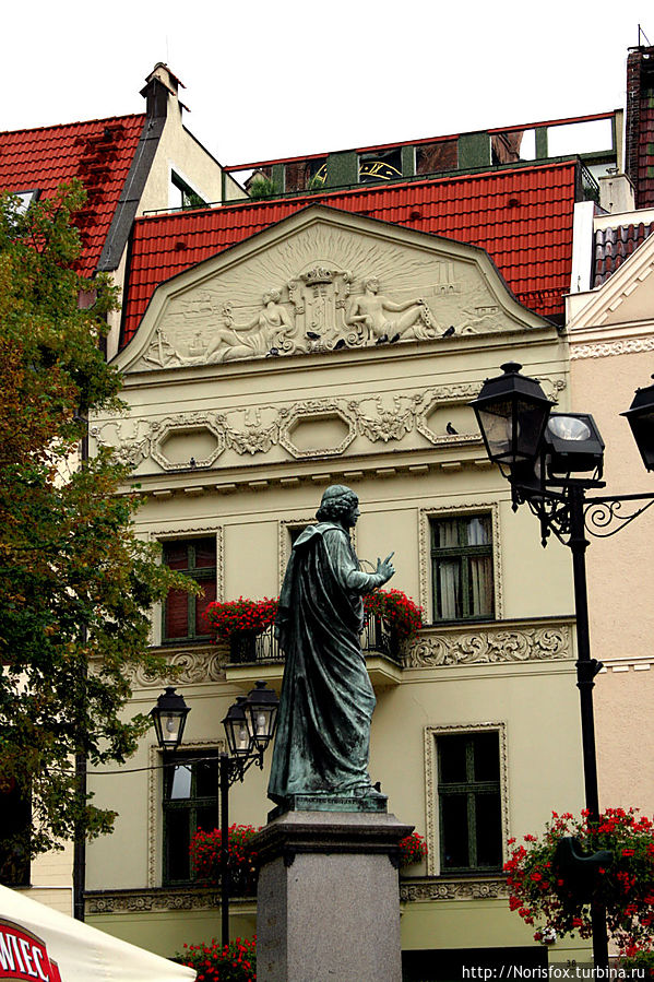 Все тот-же Коперник с иного ракурса Торунь, Польша