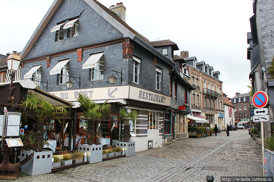 Онфлерский калейдоскоп Онфлёр, Франция Онфлерский калейдоскоп Онфлёр, Франция