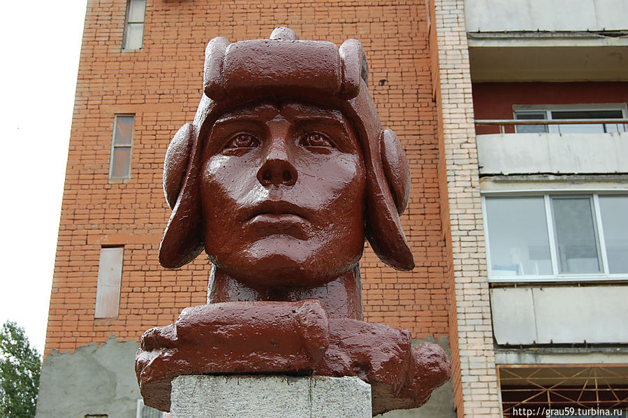 Памятник В.И.Осипову