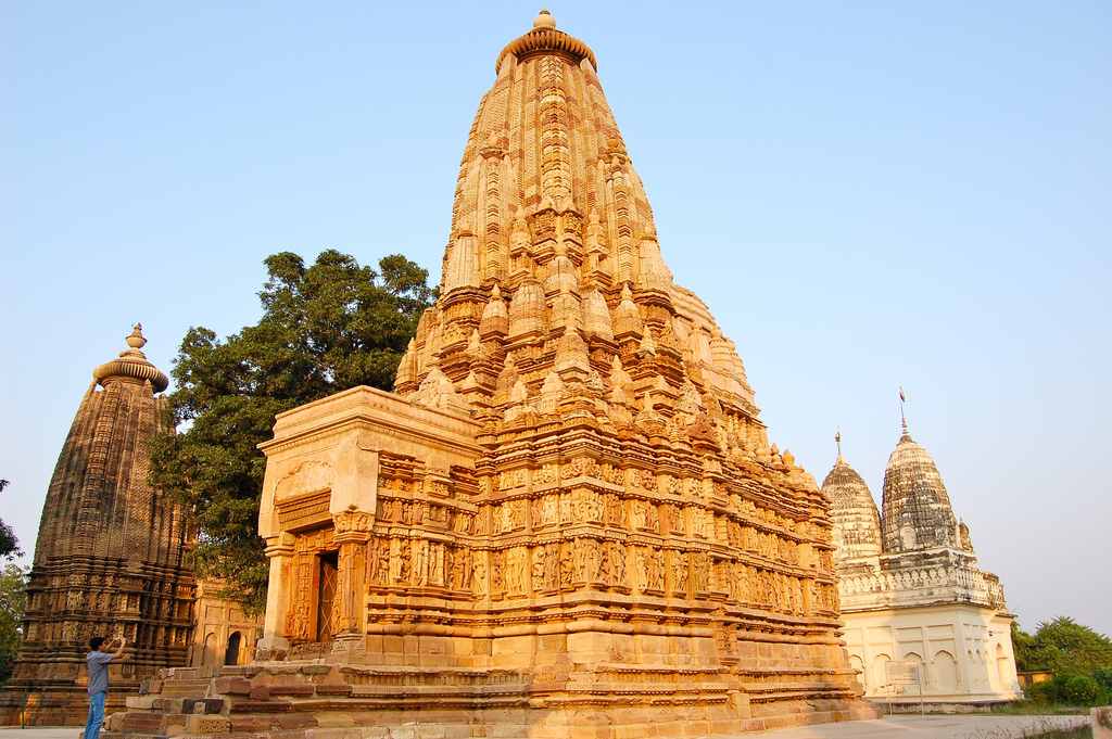Храм Паршваната, восточная группа / Parsvanatha Temple, eastern group