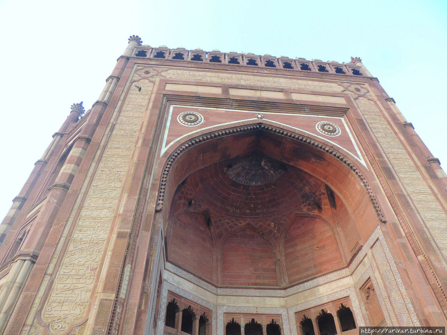 Cамые большие ворота в Азии — Буланд-Дарваза Фатехпур-Сикри, Индия