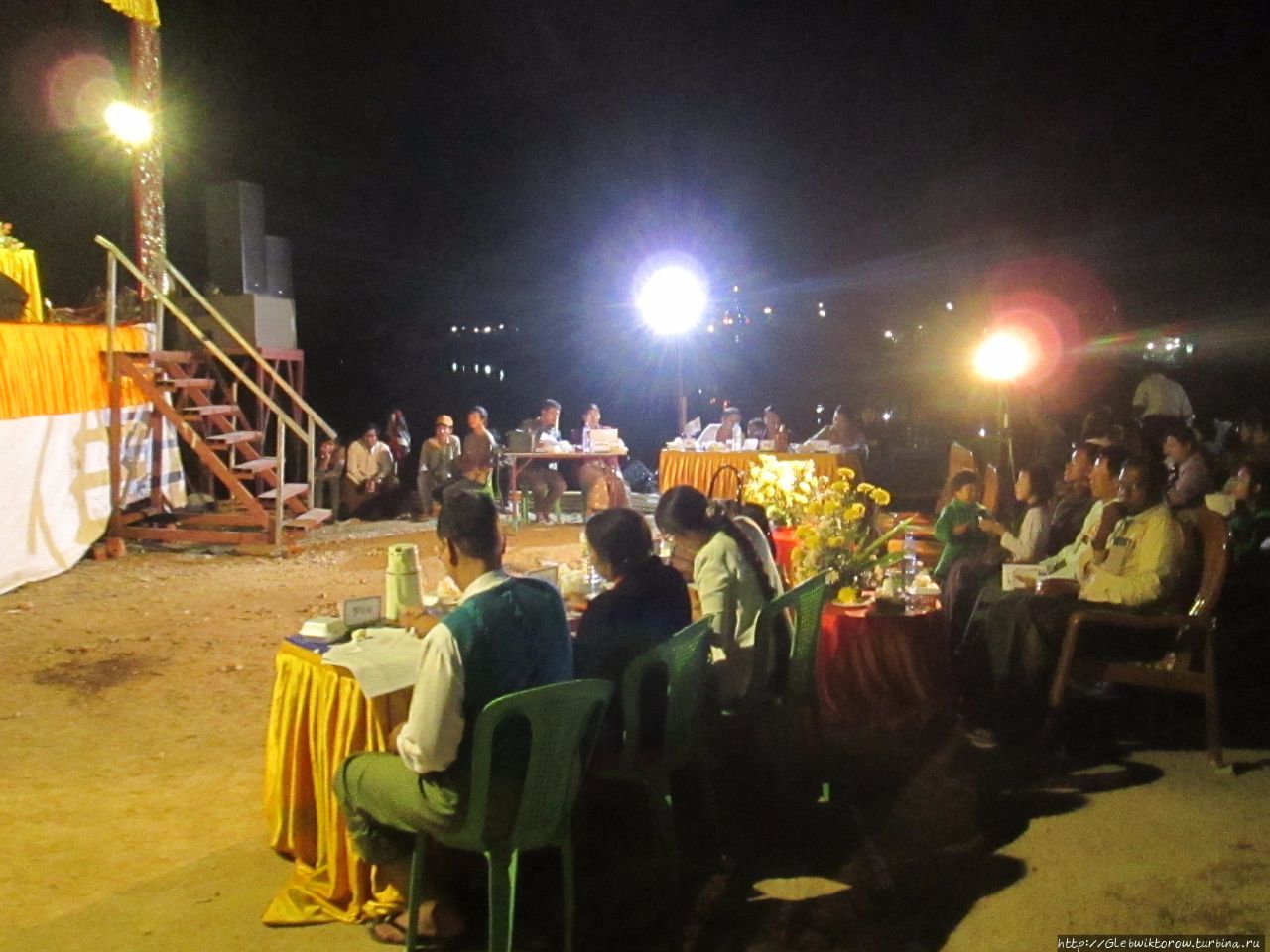 Площадь генерала Аун Сана в его День Рождения Таунгу, Мьянма Площадь генерала Аун Сана в его День Рождения Таунгу, Мьянма
