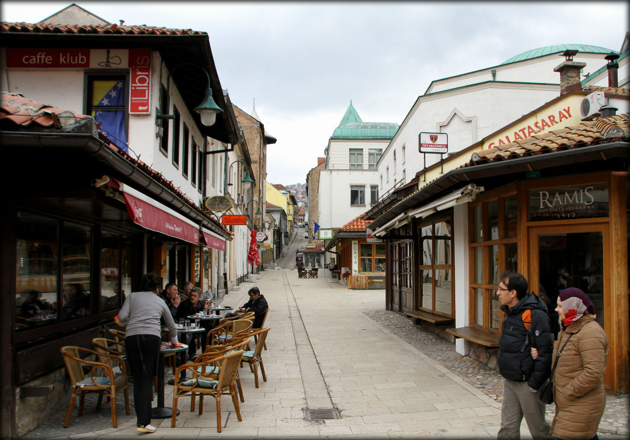 Сараево — вид снизу Сараево, Босния и Герцеговина