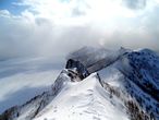 На  этом  снимке видно  отражение  солнца  в облаках. Нечастое природное явление.