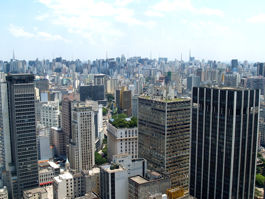 Панорама центра Сан-Паулу с главного здания города