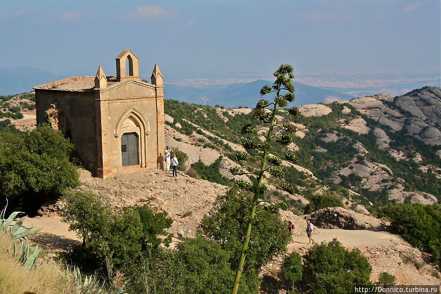 Монсеррат — от М до Т Монастырь Монтсеррат, Испания Монсеррат — от М до Т Монастырь Монтсеррат, Испания